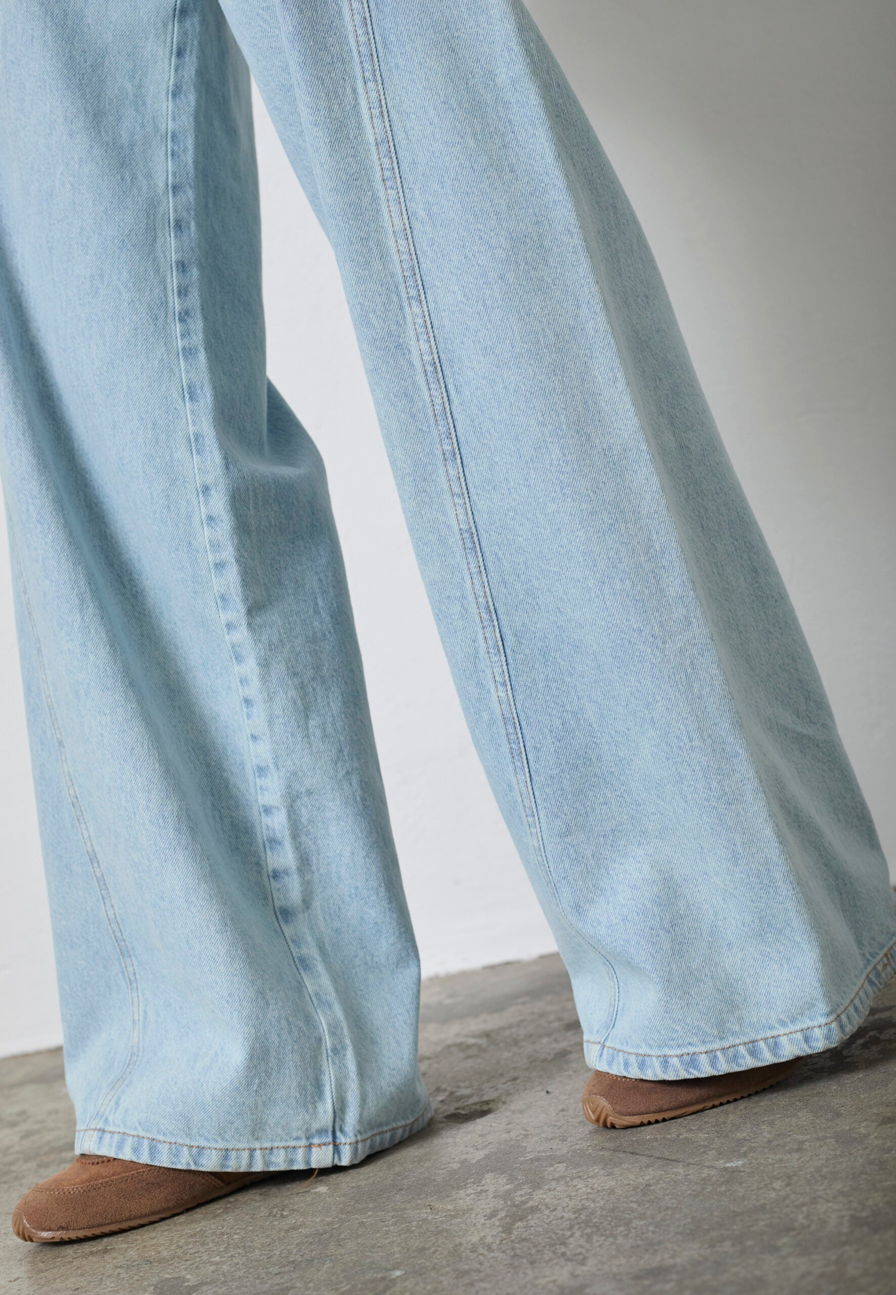 Pale Blue Wide Leg Jeans – Co'Couture
