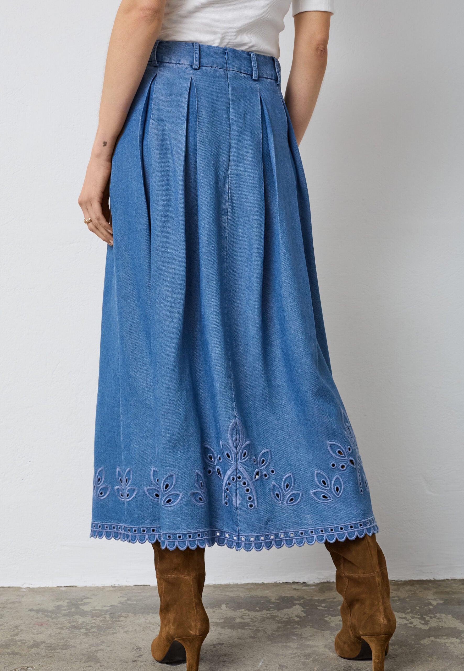 Pleated Lyocell Skirt – Denim Blue | Co'Couture