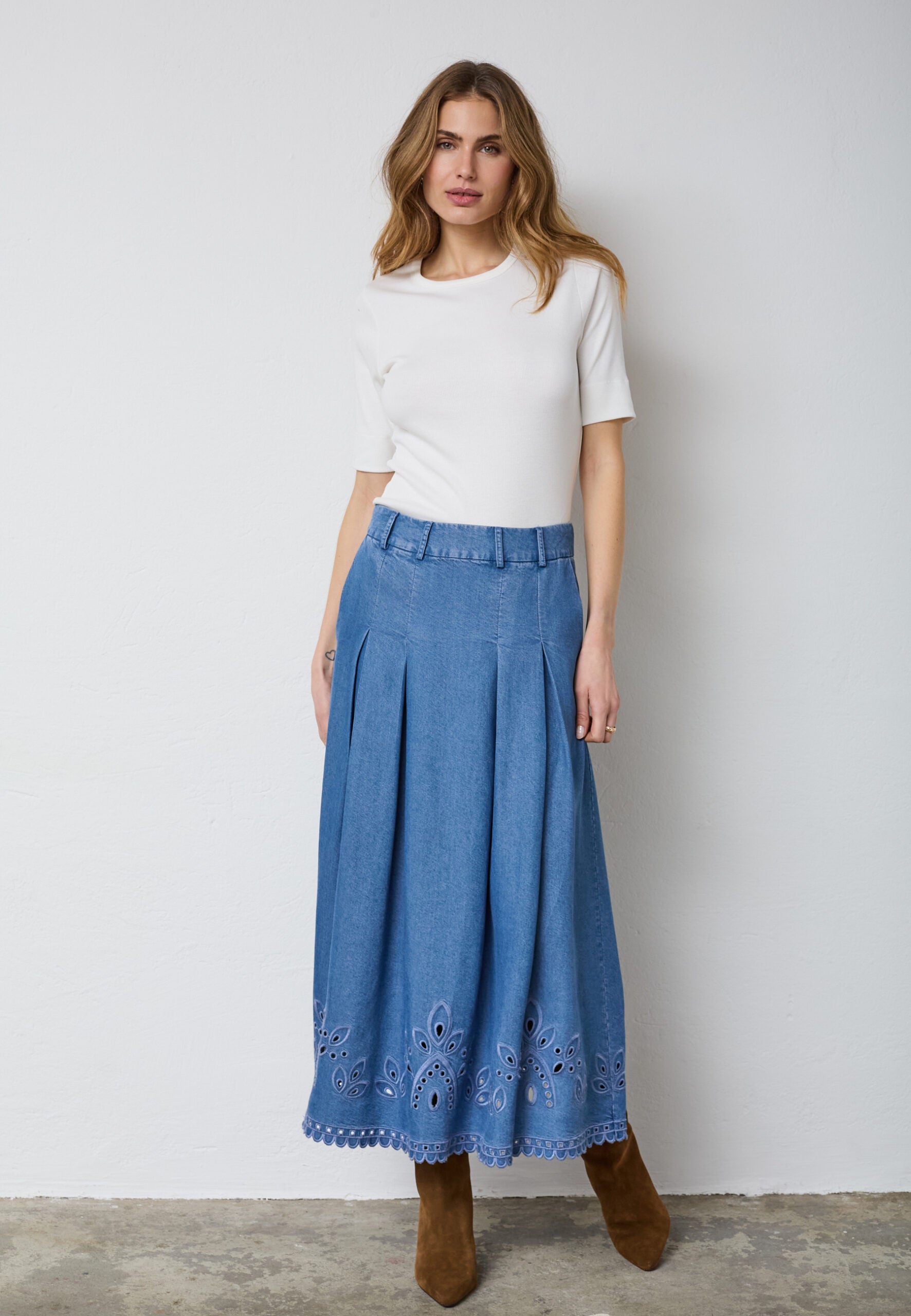Pleated Lyocell Skirt – Denim Blue | Co'Couture