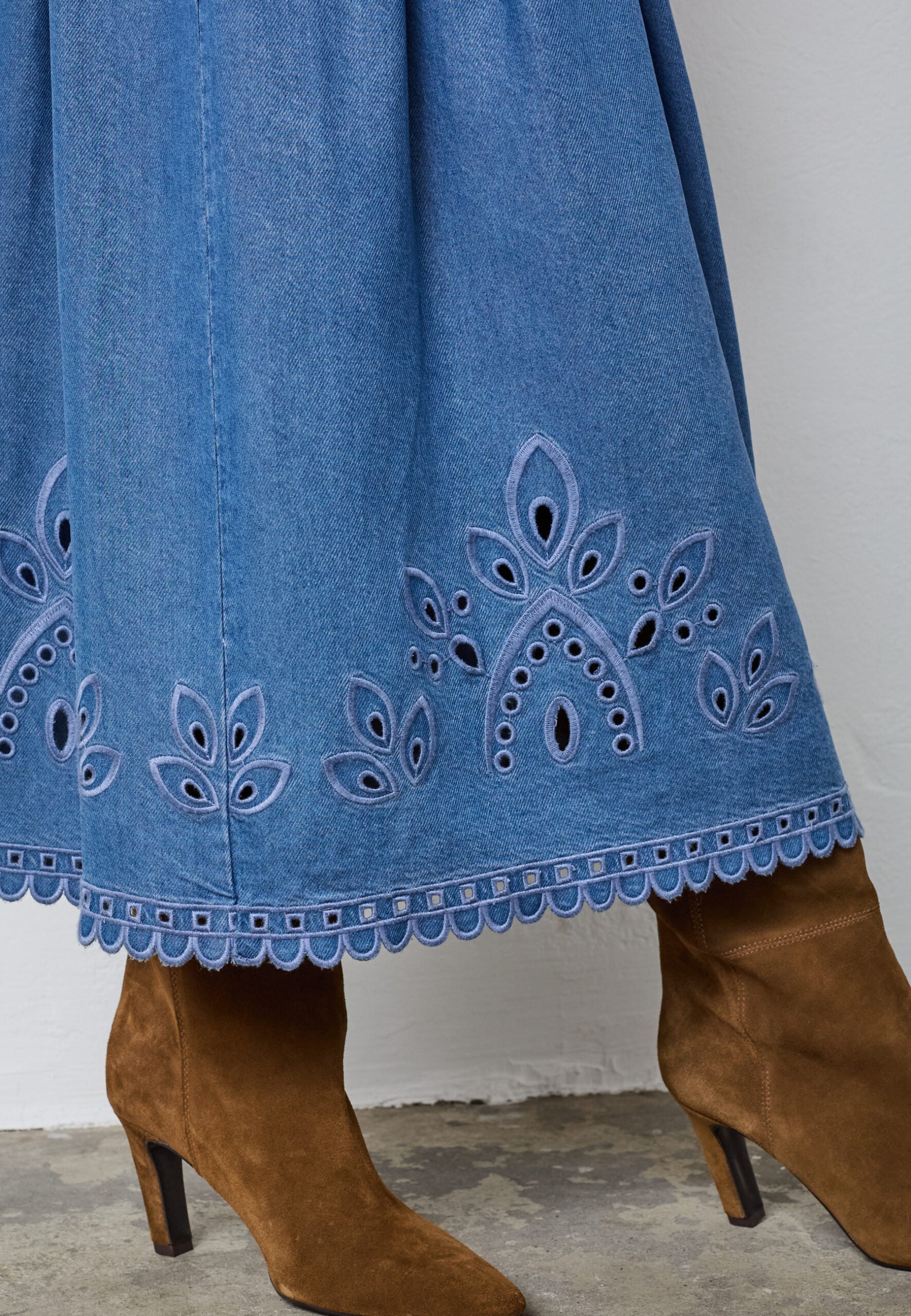 Pleated Lyocell Skirt – Denim Blue | Co'Couture