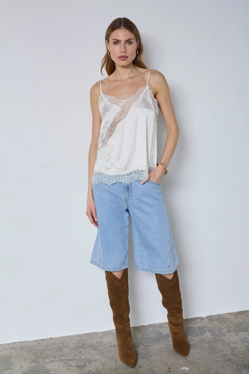 IdunCC Lace Top