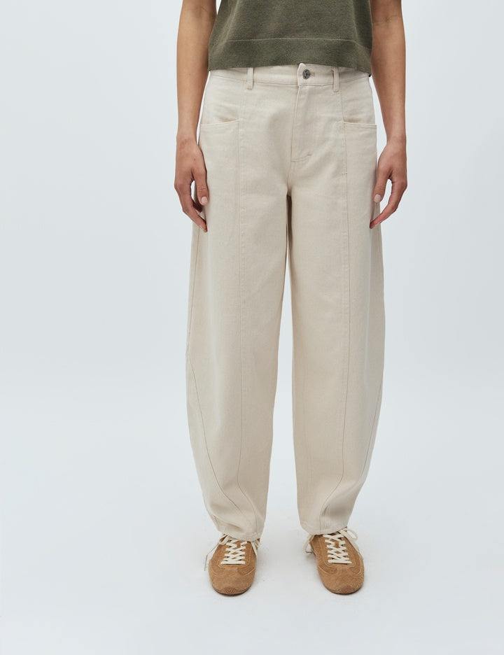 Almira-M Barrel Leg Jeans – Nature Look