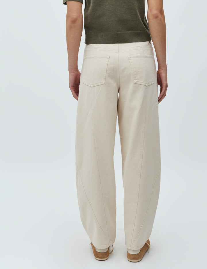Almira-M Barrel Leg Jeans – Nature Look