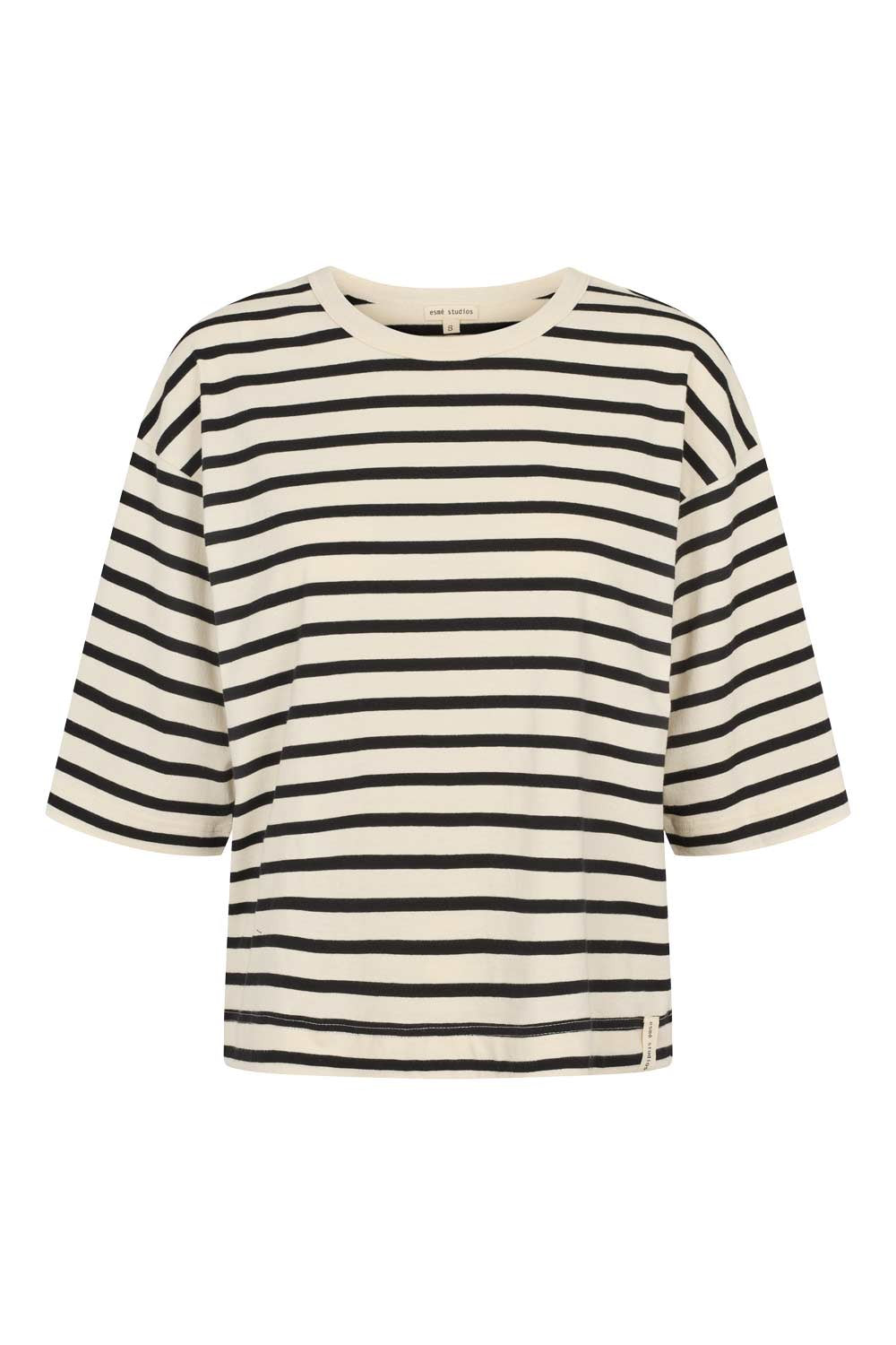 ESSigne-Boxy-fit T-shirt