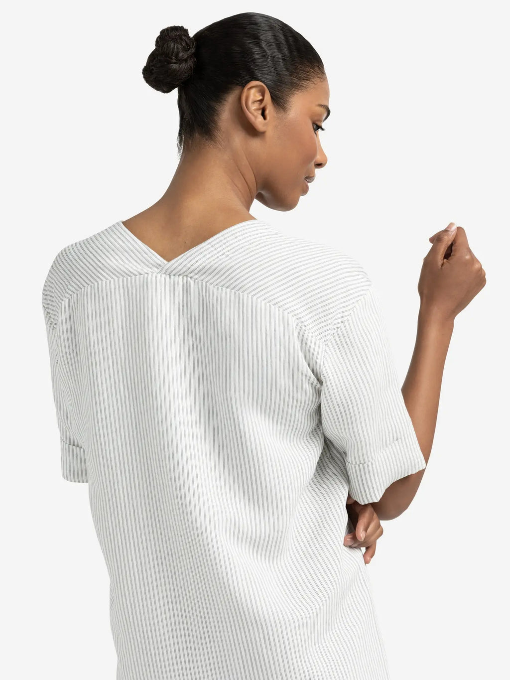 Striped Dress with V-neck and Crossover Back – YAYA