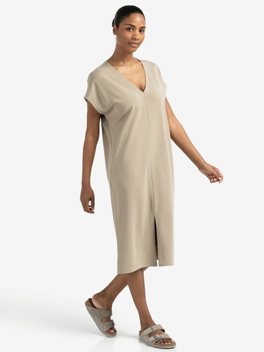 Sleeveless Dress with Double V-neck and Front Slit – YAYA