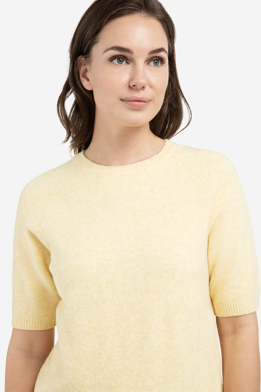 YY_Soft Sweater with Short Sleeves and Round Neckline in Reed Yellow Melange / UK size approx. /