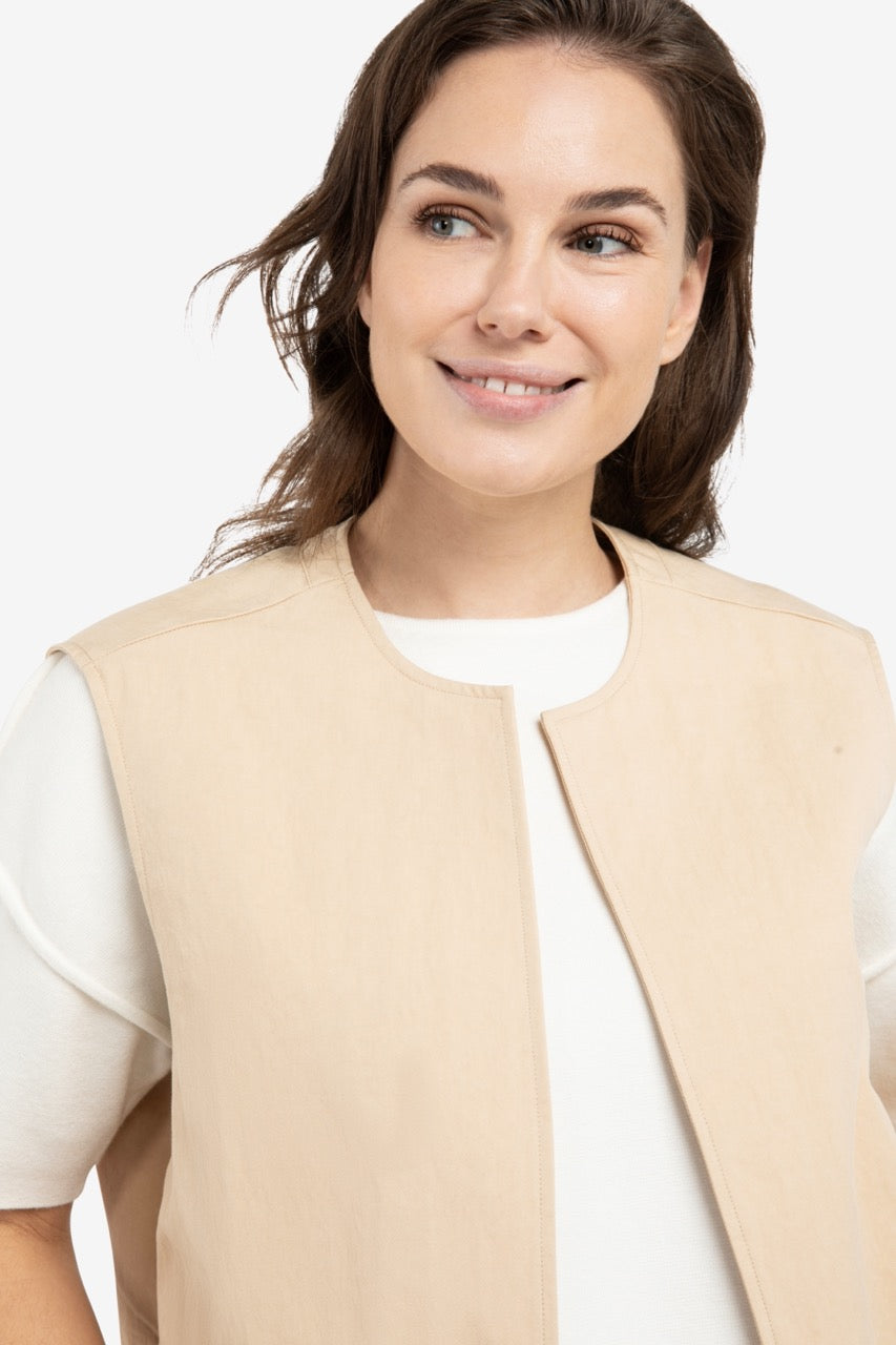 Desert Beige Drawstring Sleeveless Jacket – YAYA