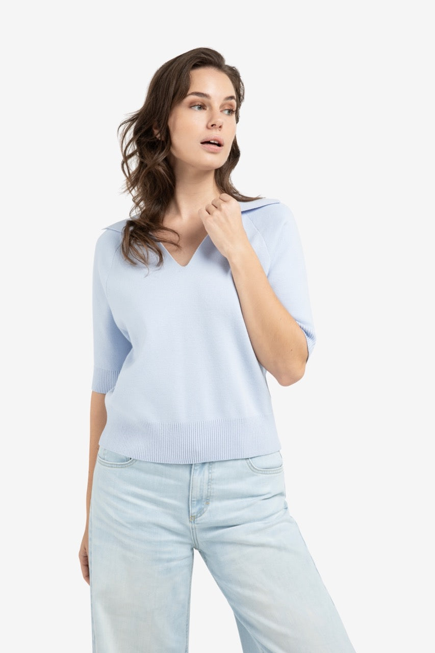 V-Neck Knitted Sweater with Collar – Gray Lilac | YAYA