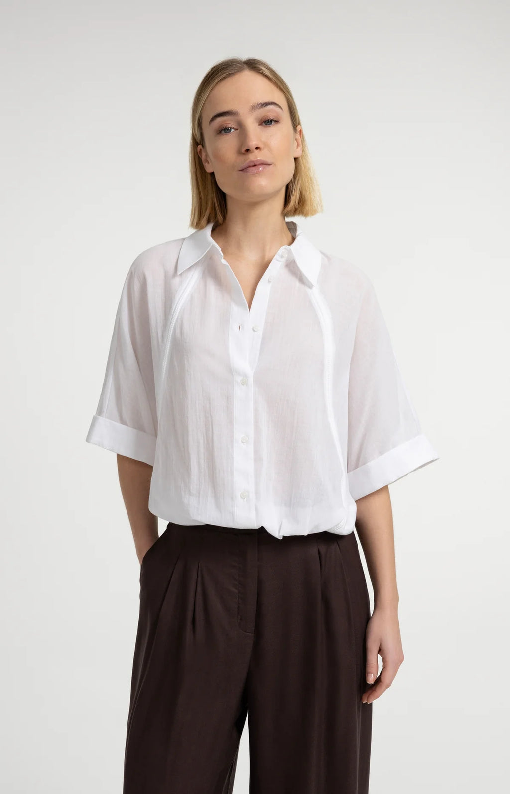 Blouse with wide sleeves and braided details Yaya
