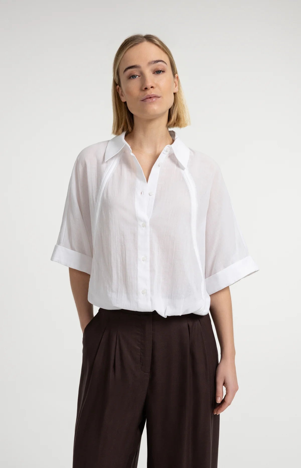 Blouse with wide sleeves and braided details Yaya