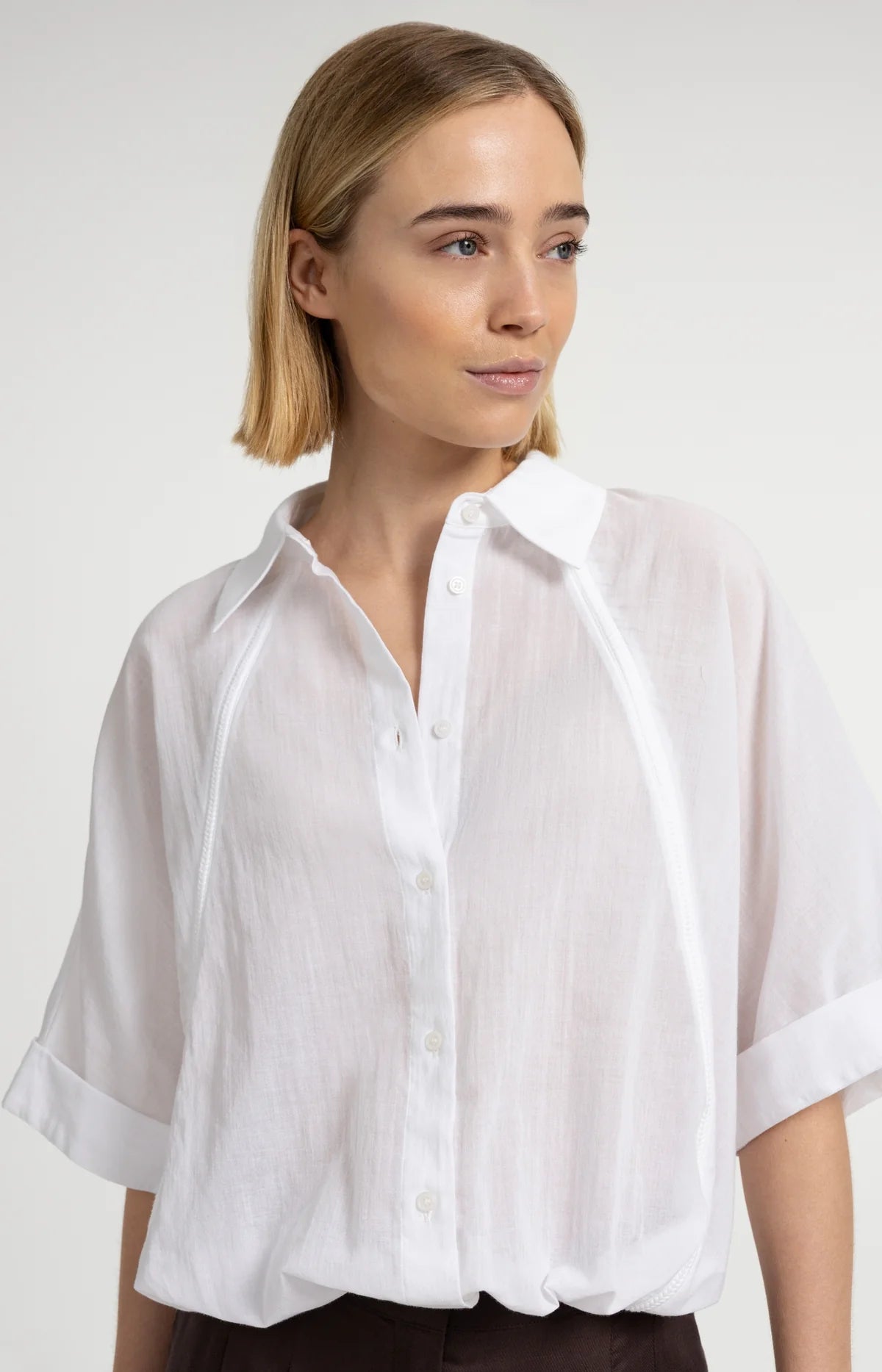 Blouse with wide sleeves and braided details Yaya