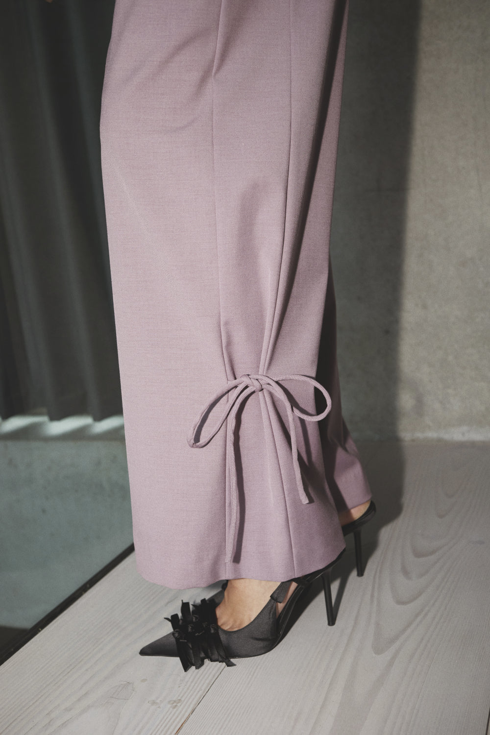 LiamCC String Pleat Pant in Old Rose / UK equivalents are approximate /