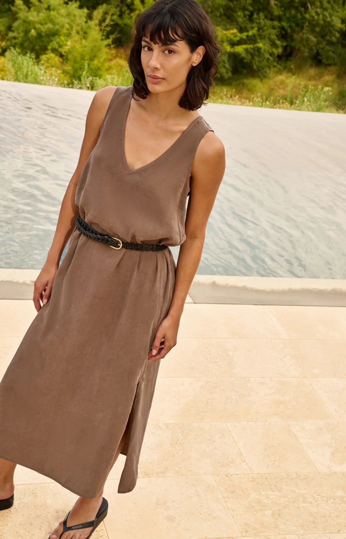 Dress with Crinkle Texture and V-Neck Yaya