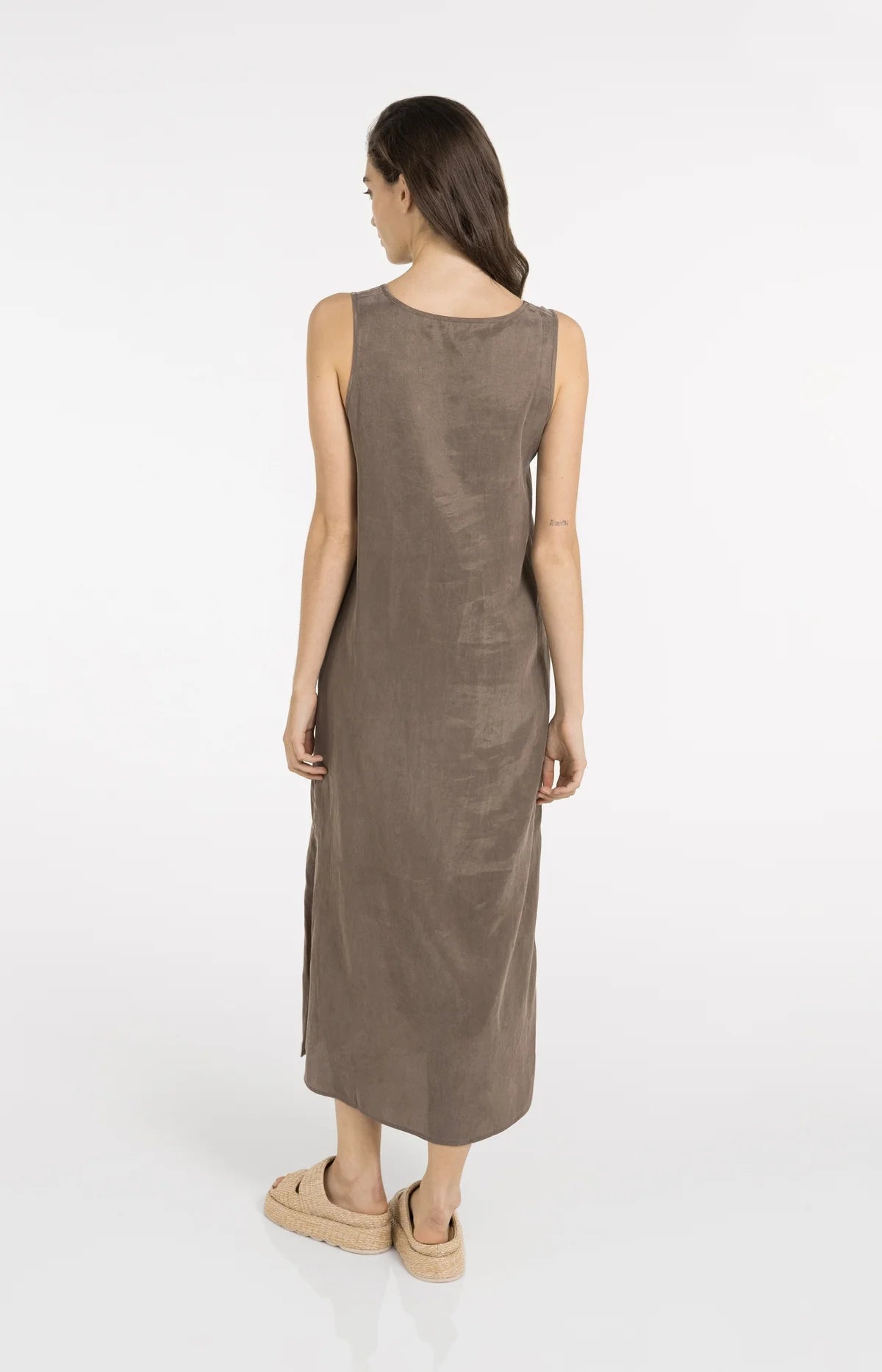 Dress with Crinkle Texture and V-Neck Yaya
