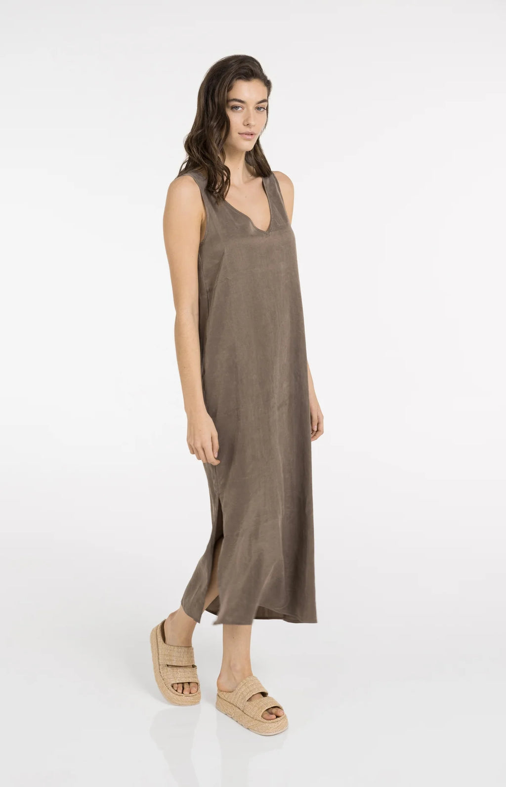 Dress with Crinkle Texture and V-Neck Yaya