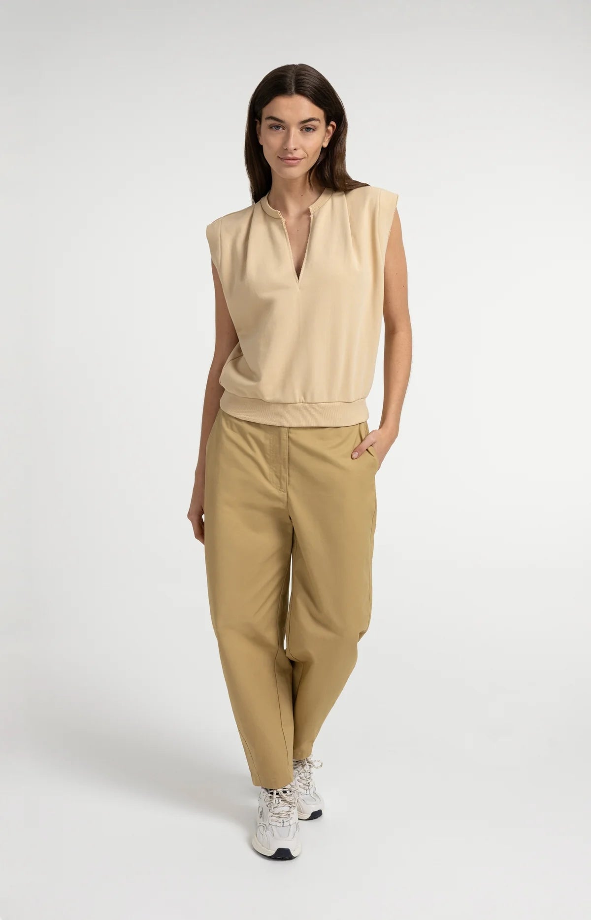 High-waist barrel-leg trousers Yaya
