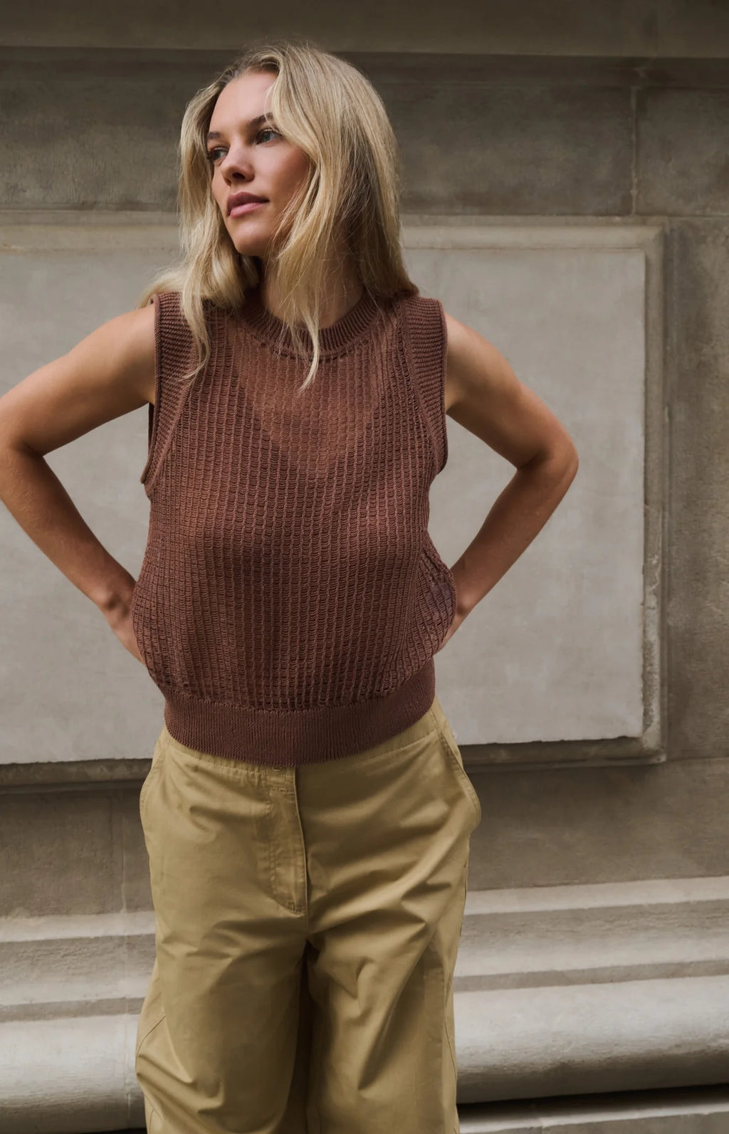 High-waist barrel-leg trousers Yaya