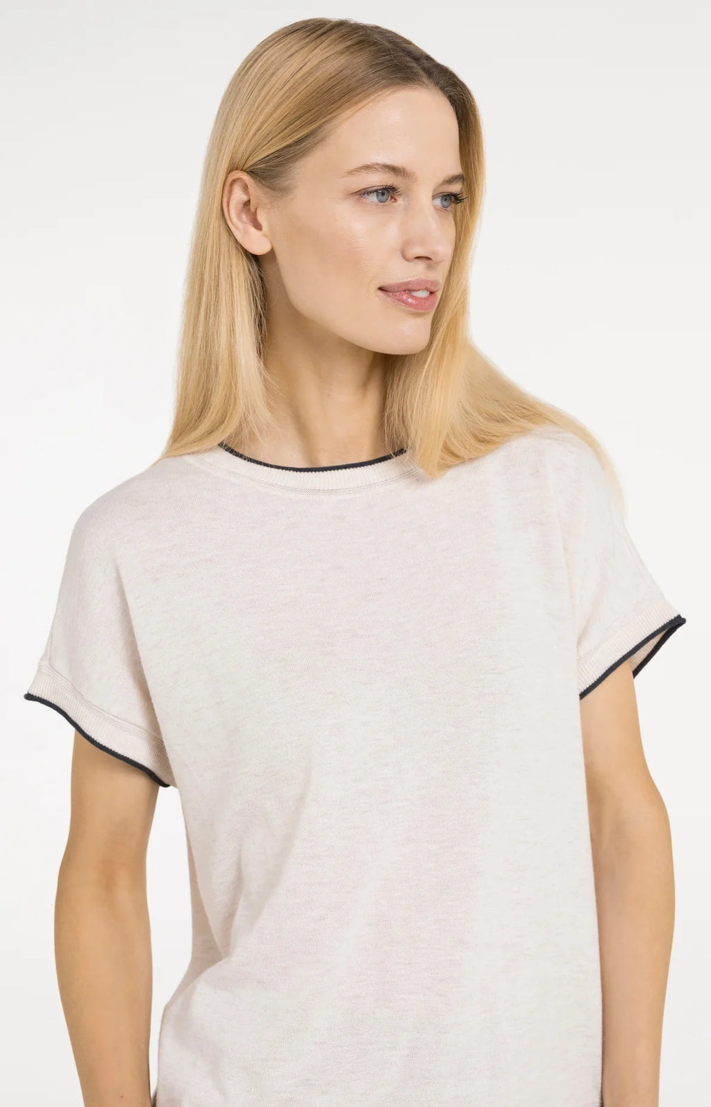 Knitted Top with Short Sleeves and Rolled Edges Yaya