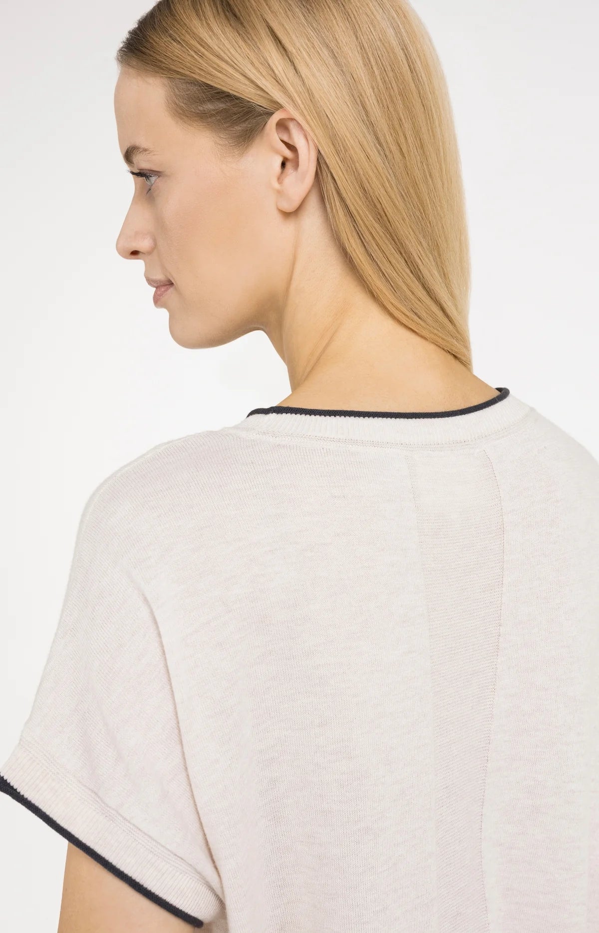 Knitted Top with Short Sleeves and Rolled Edges Yaya
