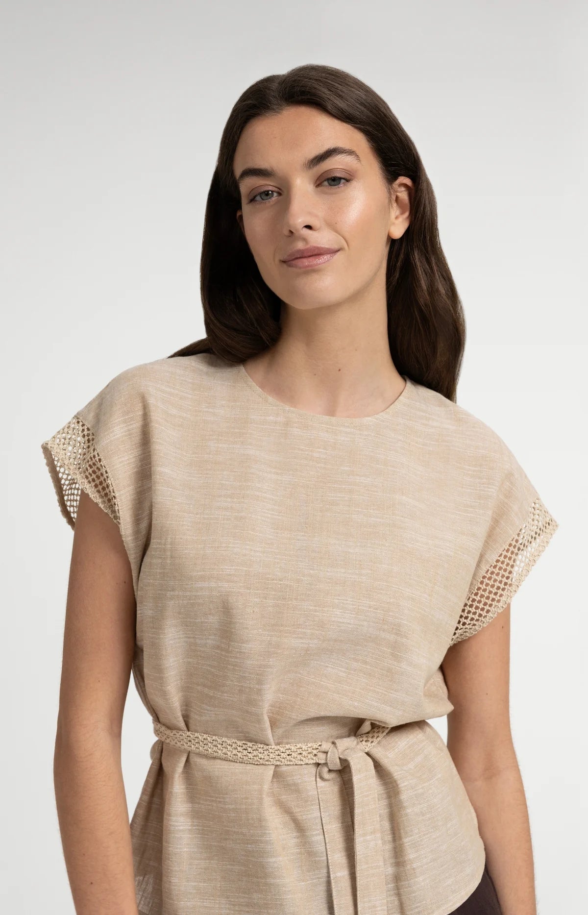 Short sleeve top with crochet details Yaya