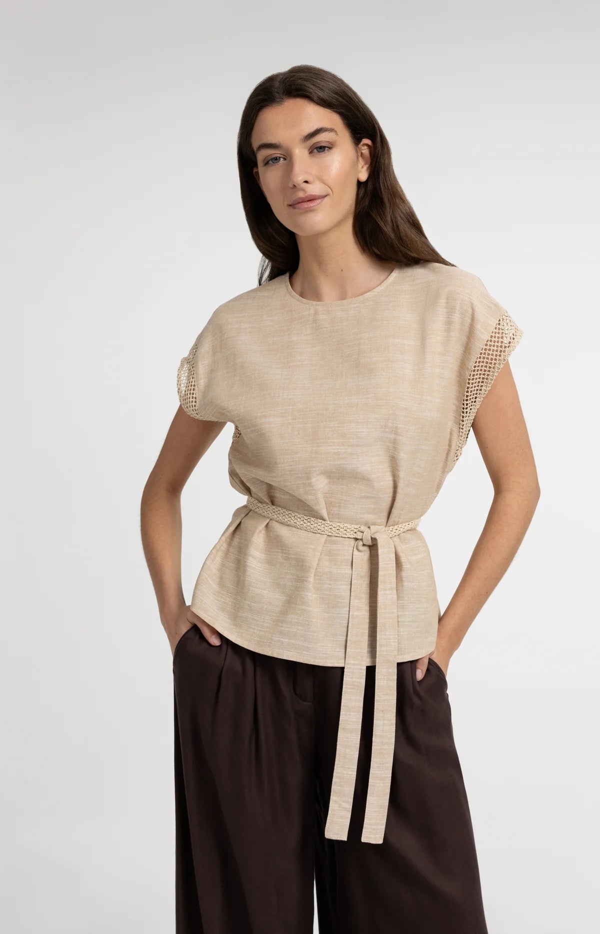 Short sleeve top with crochet details Yaya