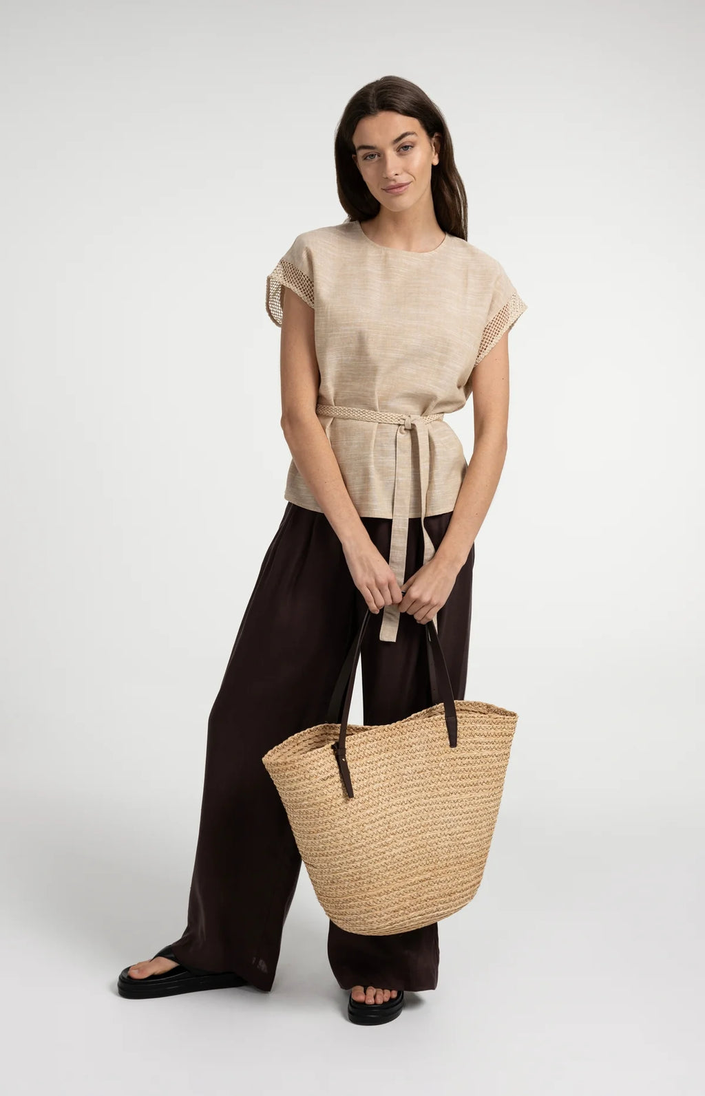 Short sleeve top with crochet details Yaya