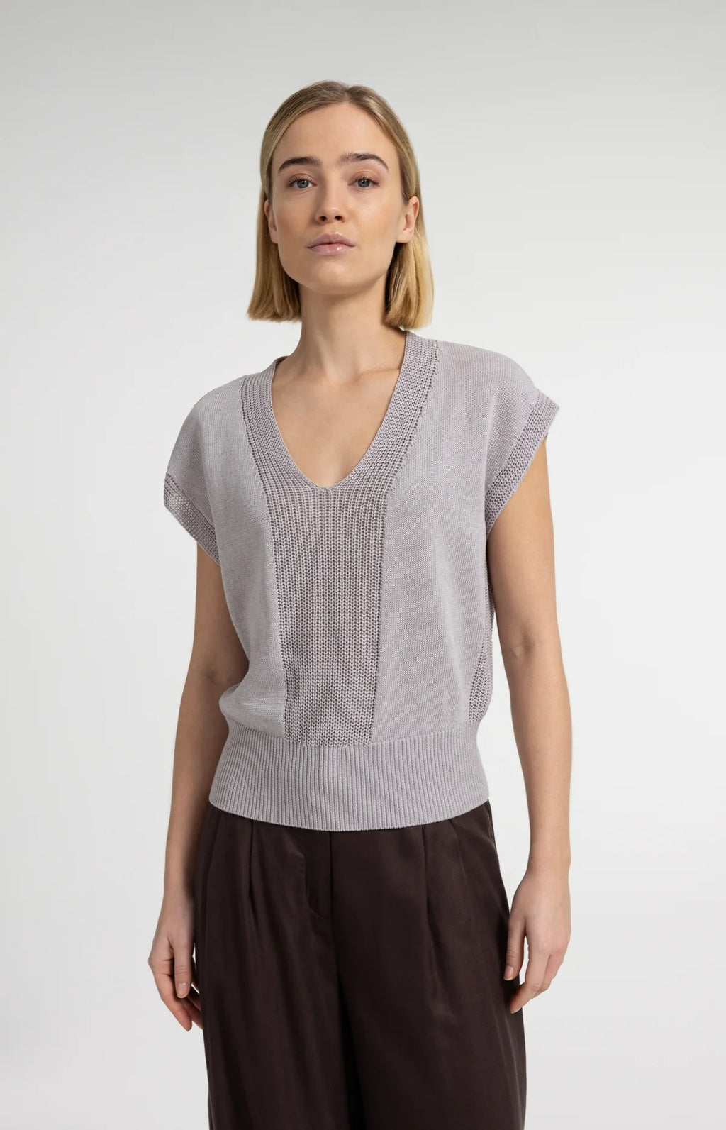 Textured sweater with V-neck Yaya