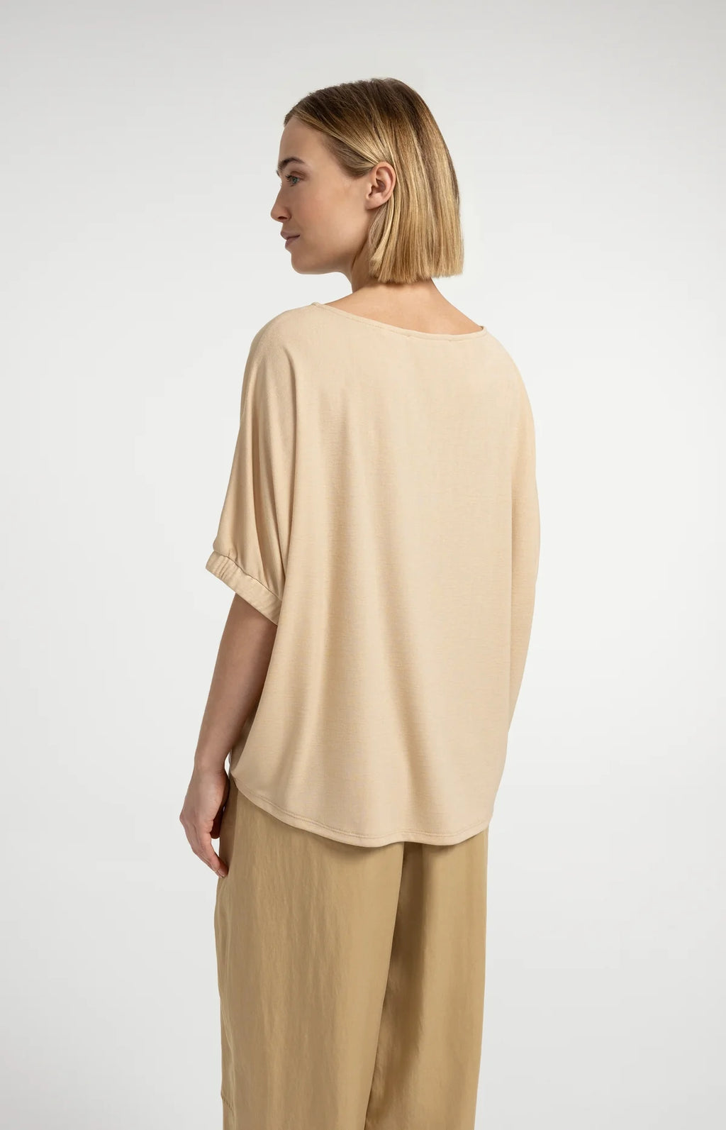 Top with boat neckline and elastic cuffs Yaya