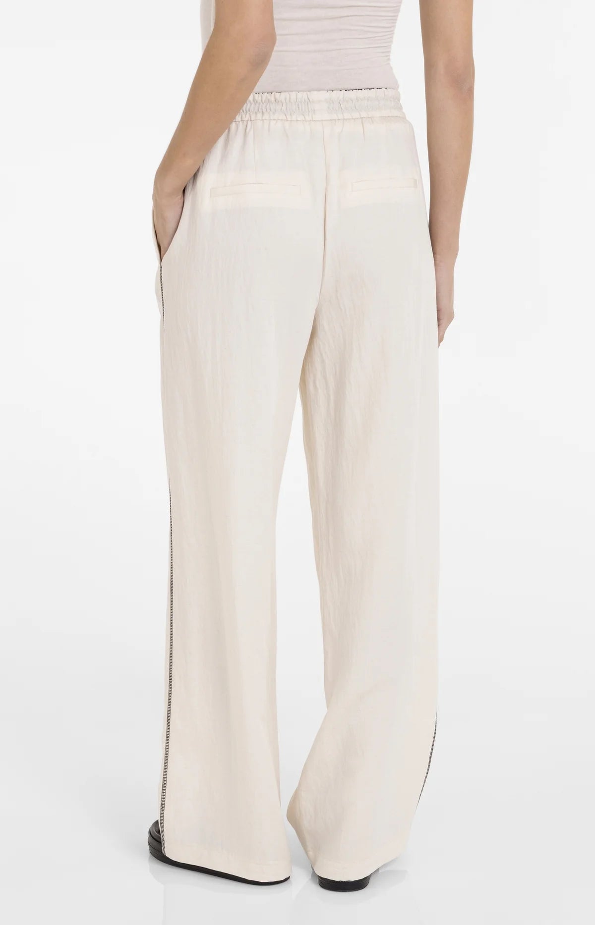 Trousers with Wide Legs and Contrast Stitching L32 Yaya