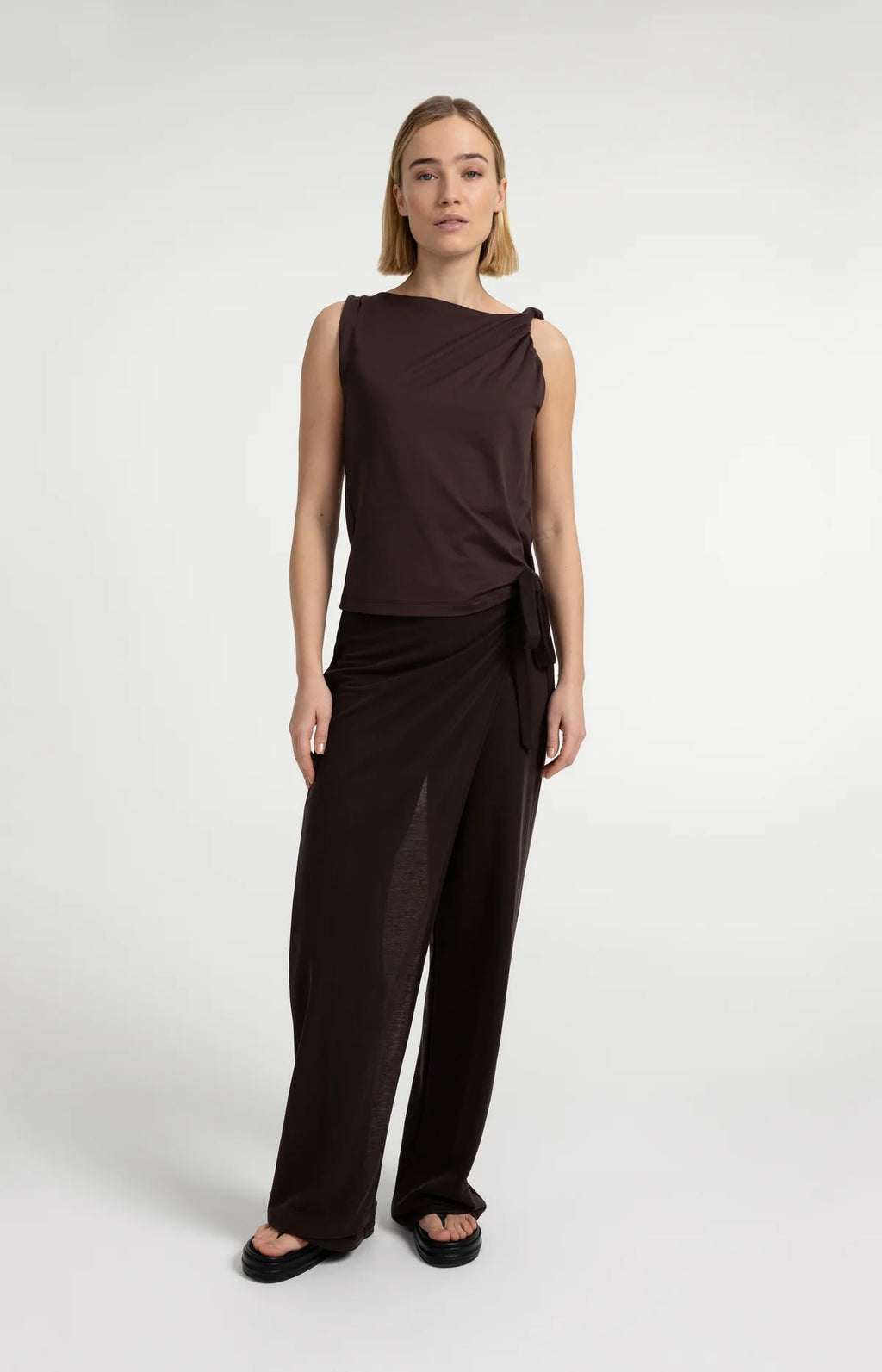 Wide-leg trousers with wrap detail Yaya